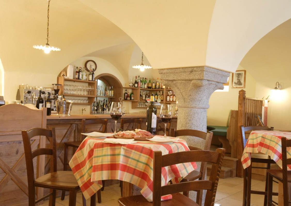 Locanda Borgo Chiese Castel Condino Екстер'єр фото