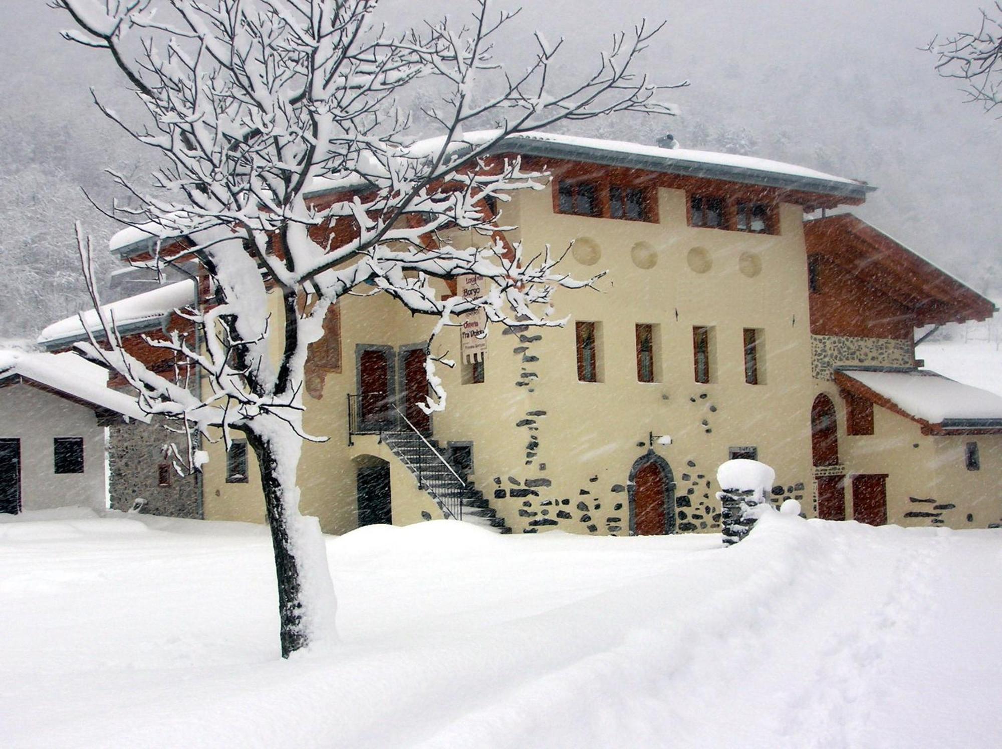 Locanda Borgo Chiese Castel Condino Екстер'єр фото