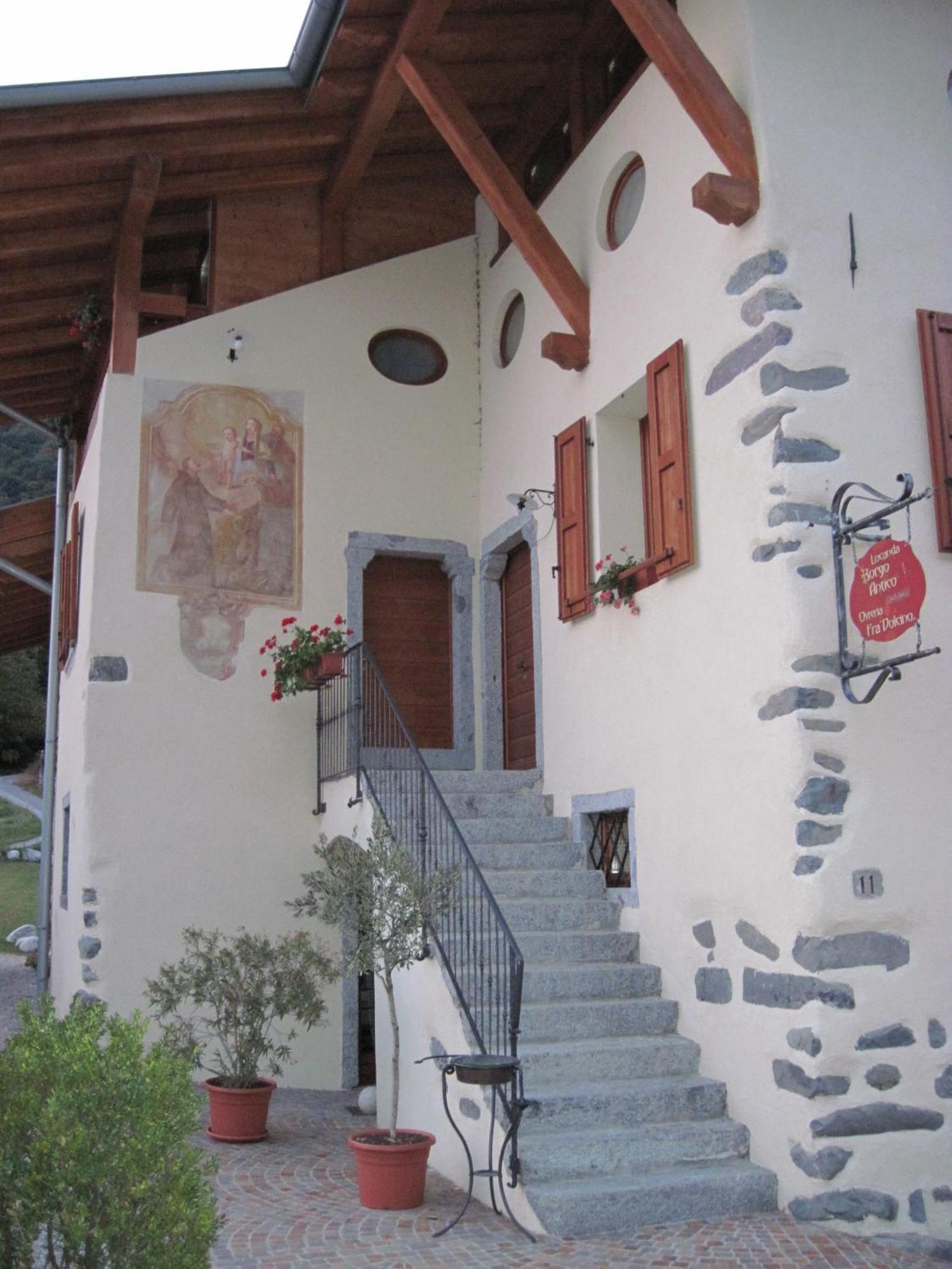 Locanda Borgo Chiese Castel Condino Екстер'єр фото