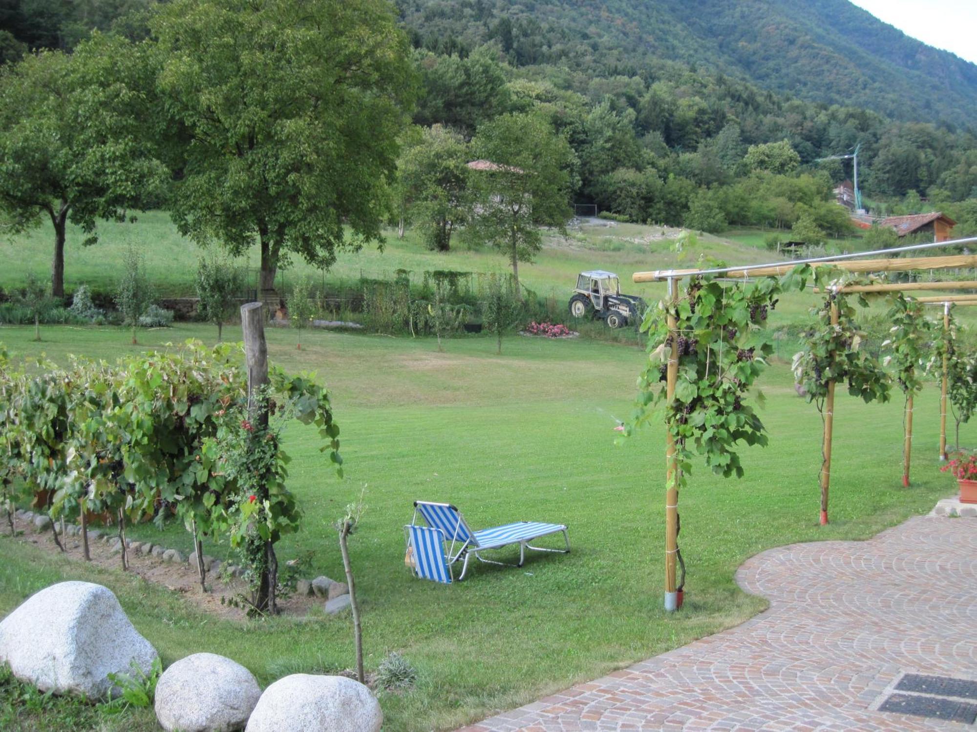 Locanda Borgo Chiese Castel Condino Екстер'єр фото