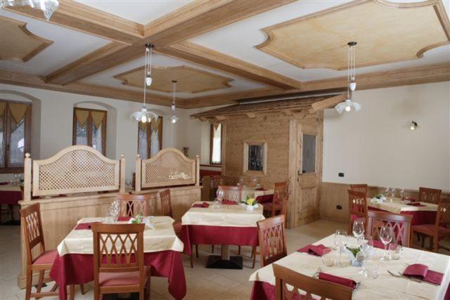 Locanda Borgo Chiese Castel Condino Екстер'єр фото