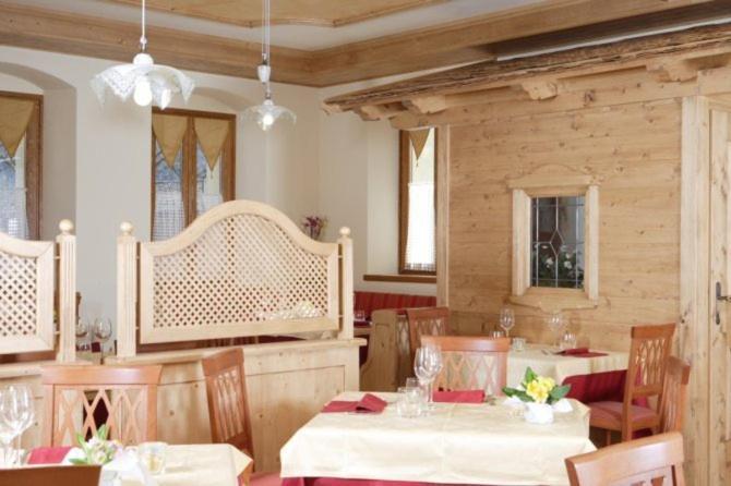 Locanda Borgo Chiese Castel Condino Екстер'єр фото